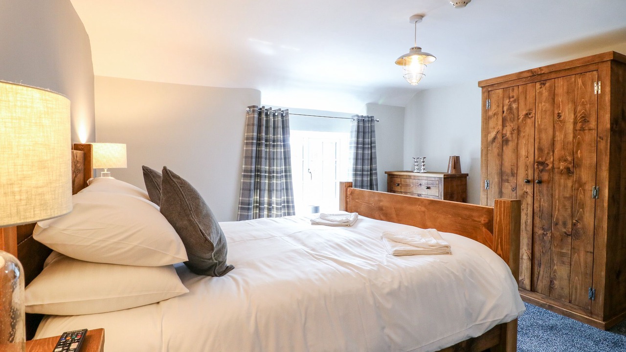 Photo of Others in Ashover