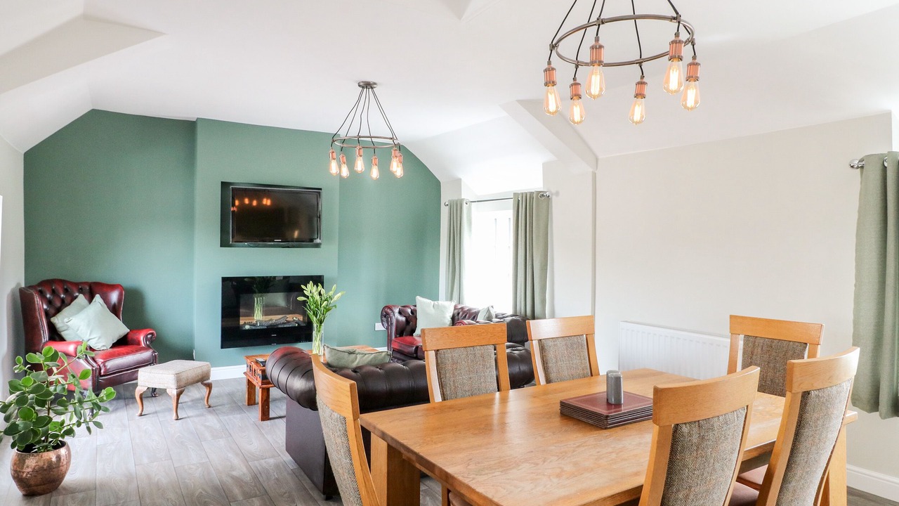 Photo of Others in Ashover