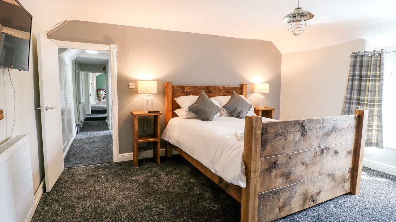 Photo of Others in Ashover