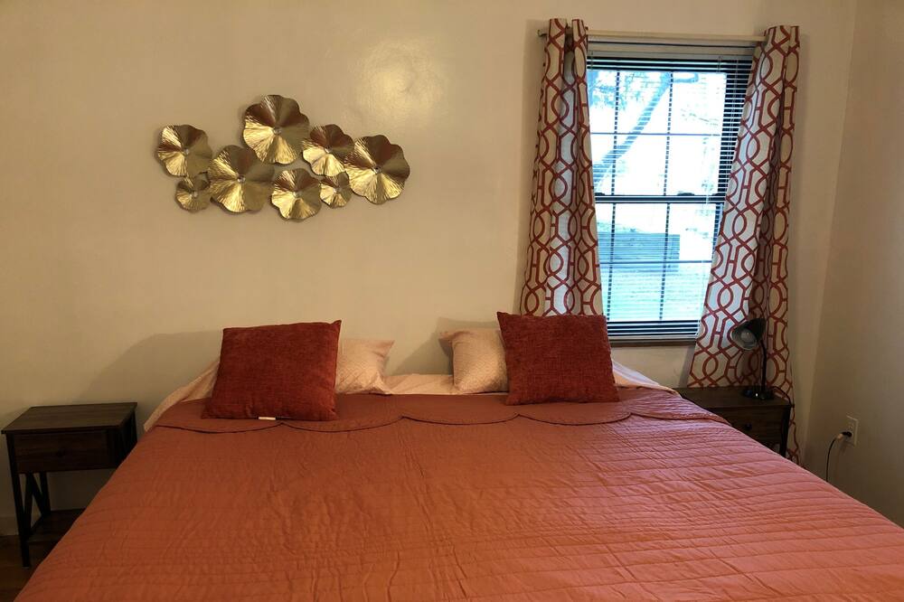 Photo of Bedroom in Penn Hills