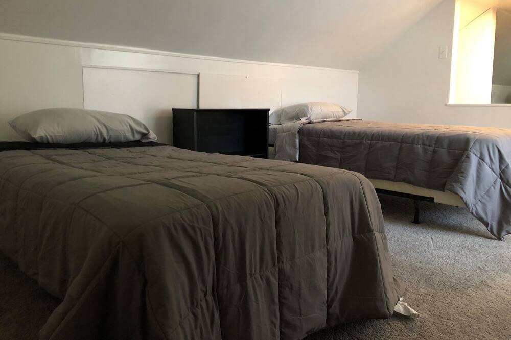 Photo of Bedroom in Penn Hills