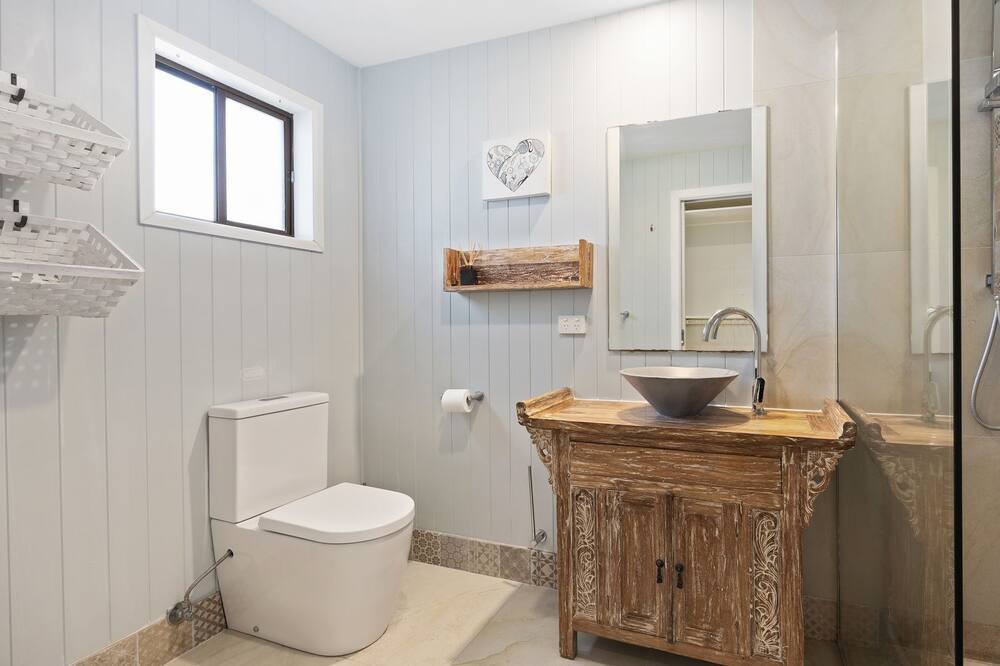 Photo of Bathroom in Yaroomba