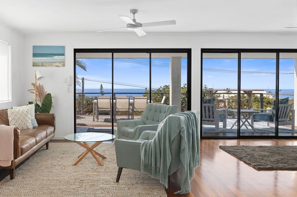 Photo of Livingroom in Yaroomba