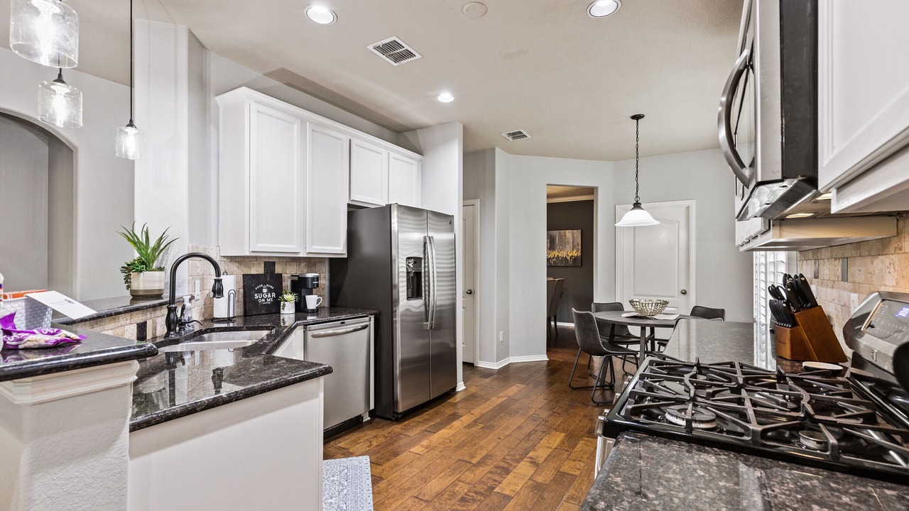 Photo of Kitchen in Lantana