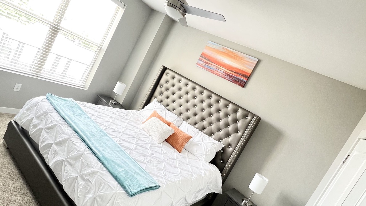 Photo of Bedroom in Downtown