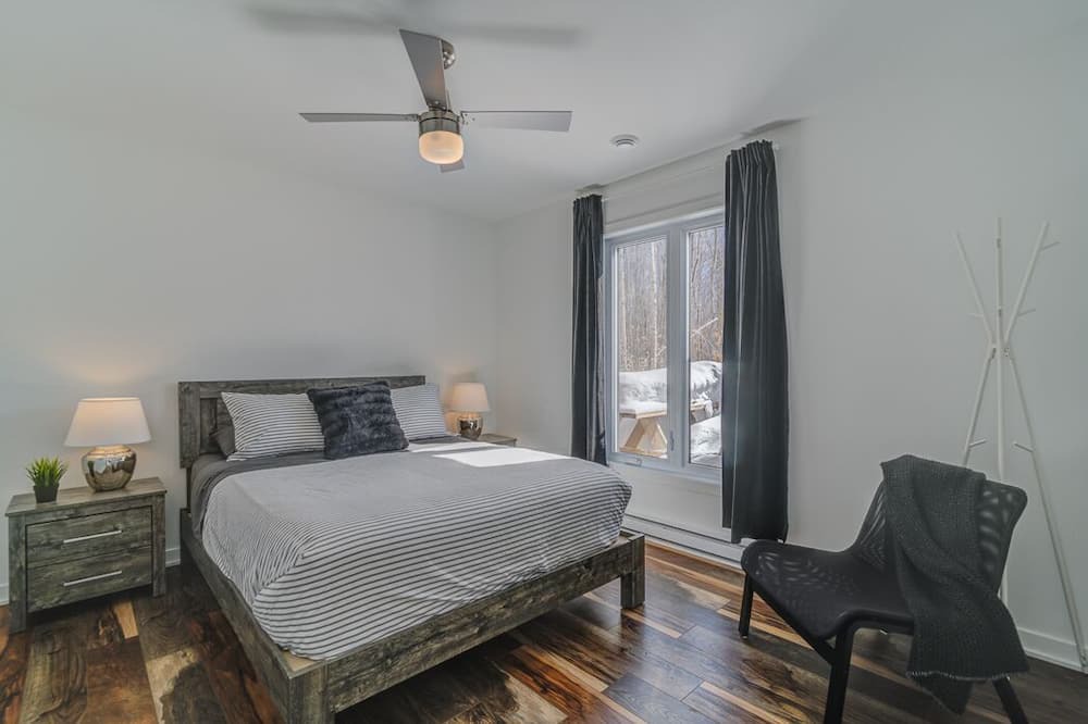 Photo of Bedroom in Chertsey