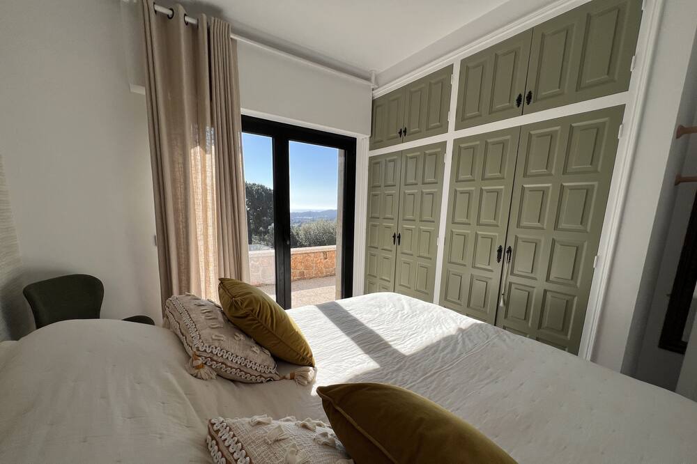 Photo of Bedroom in Vall-Llobrega