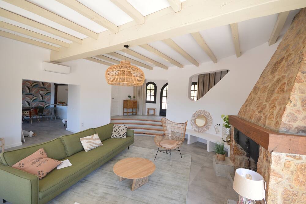 Photo of Livingroom in Vall-Llobrega