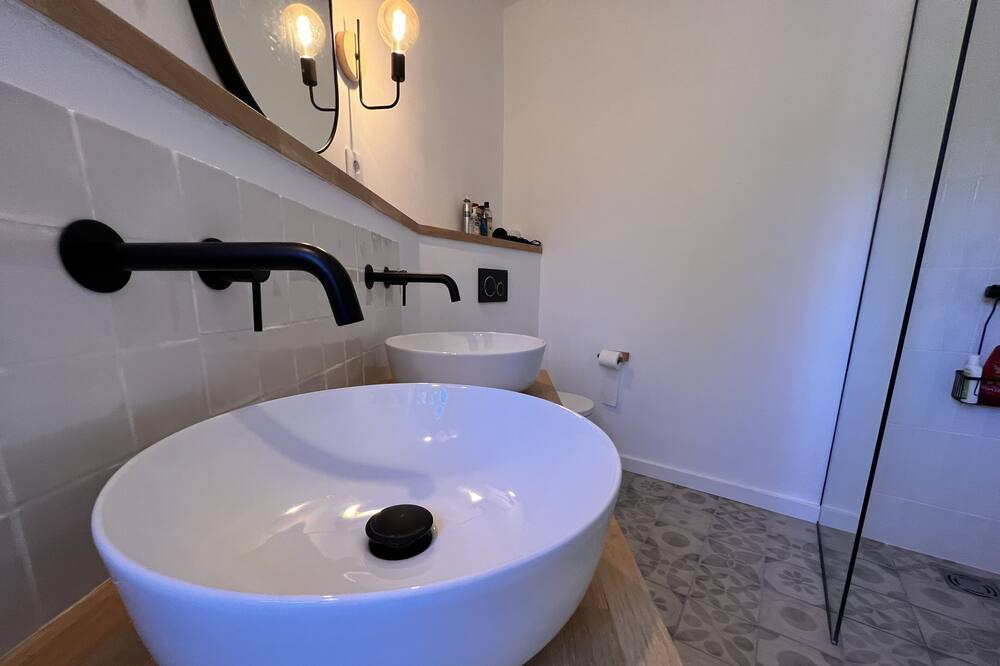 Photo of Bathroom in Vall-Llobrega