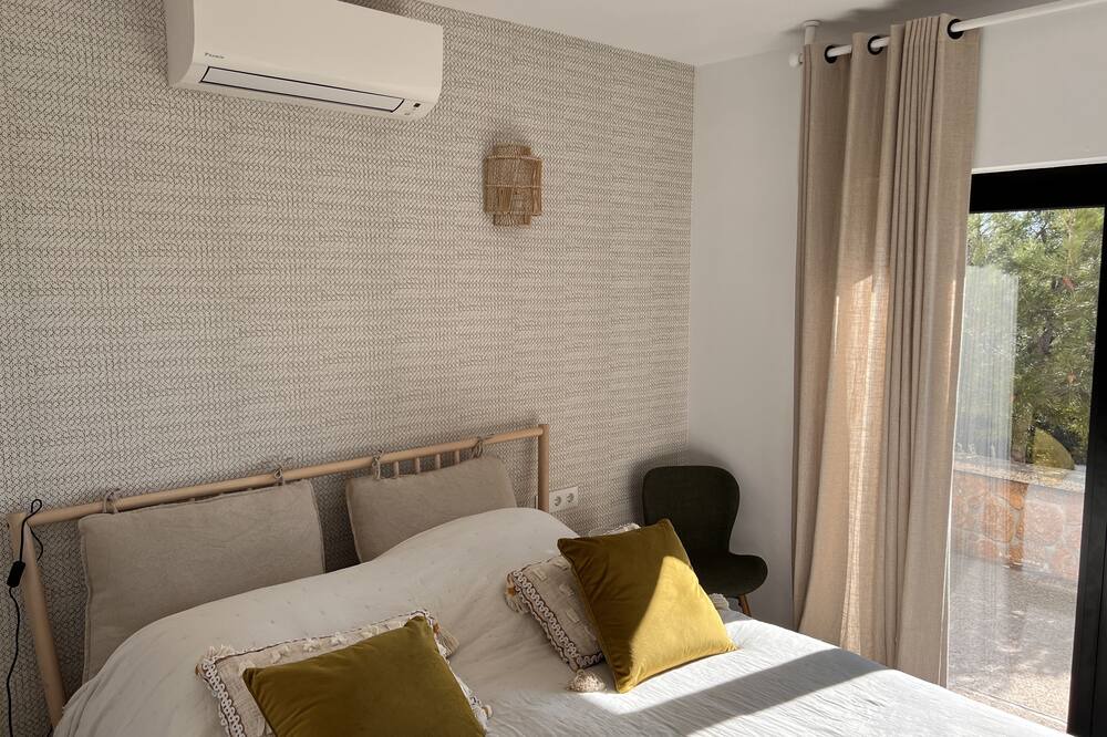 Photo of Bedroom in Vall-Llobrega