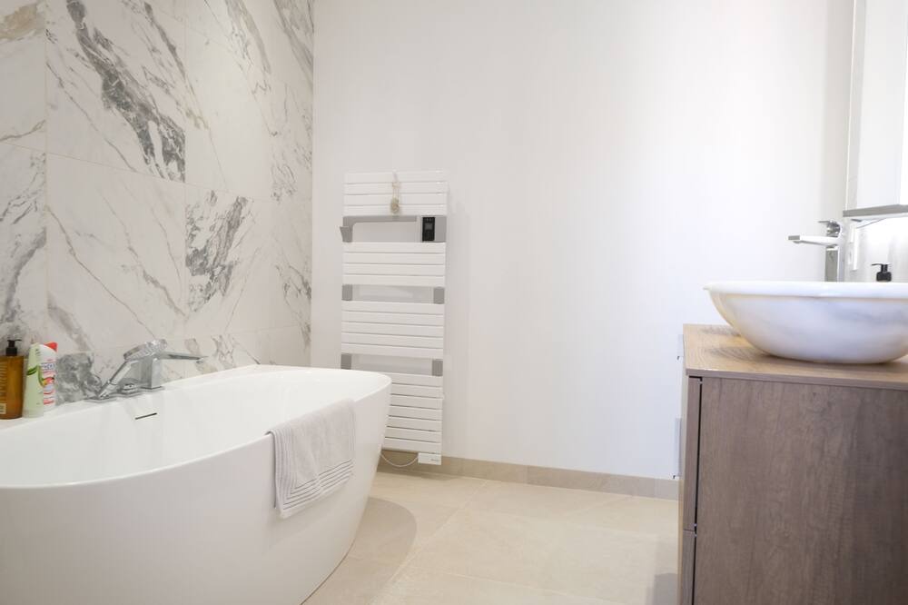 Photo of Bathroom in Barbentane