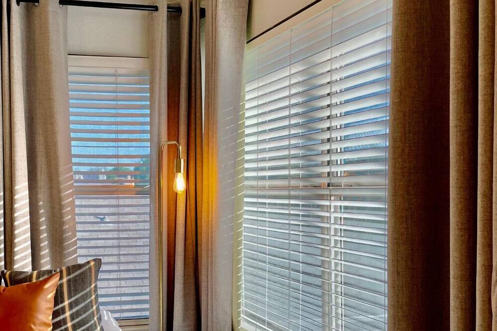 Photo of Bedroom in Garland