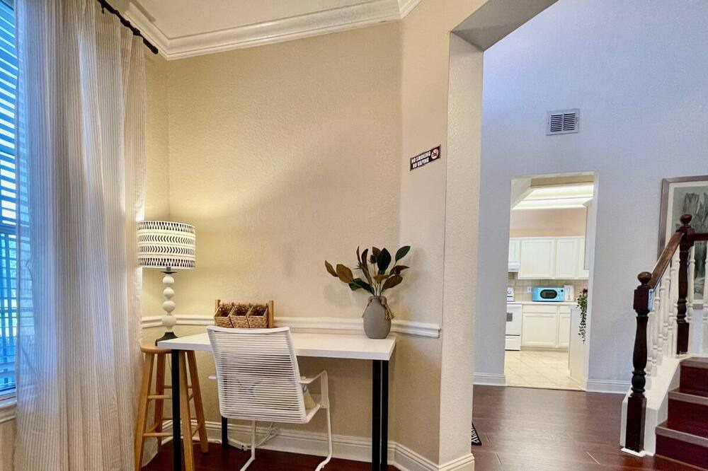 Photo of Bedroom in Garland