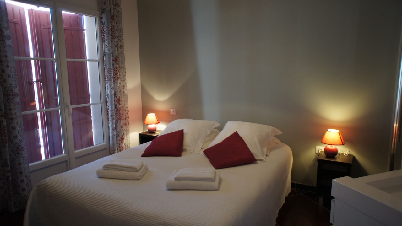 Photo of Others in Arces