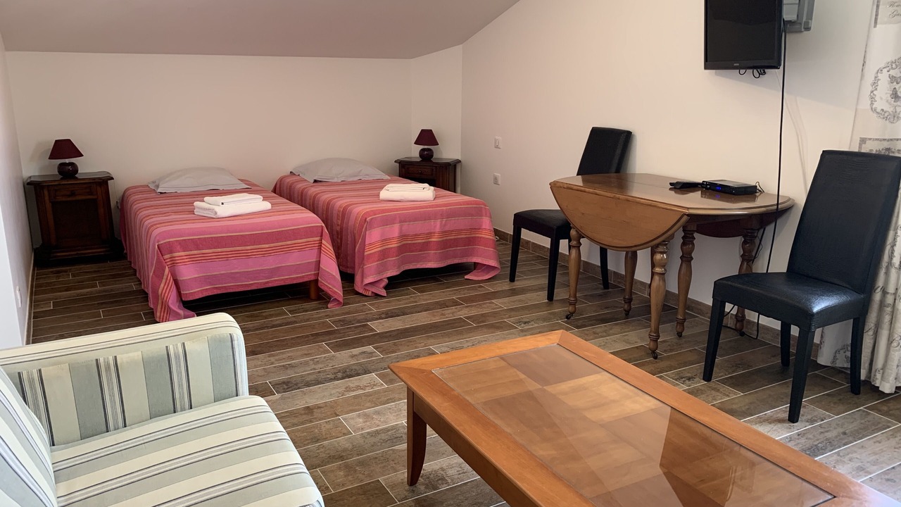 Photo of Others in Arces