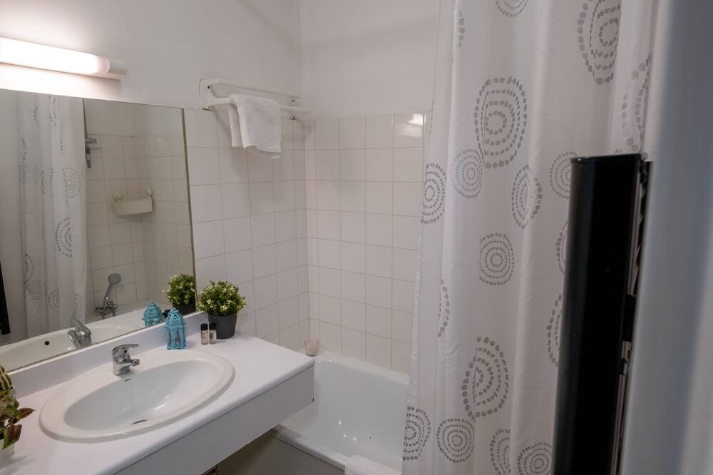 Photo of Bathroom in Compans-Caffarelli