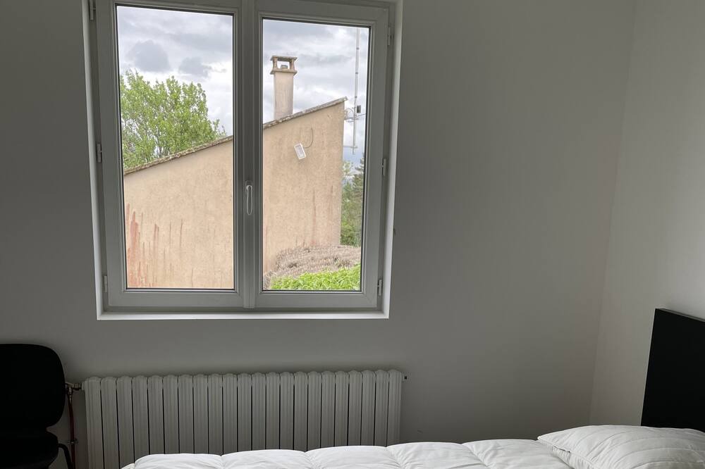 Photo of Bedroom in Tannay