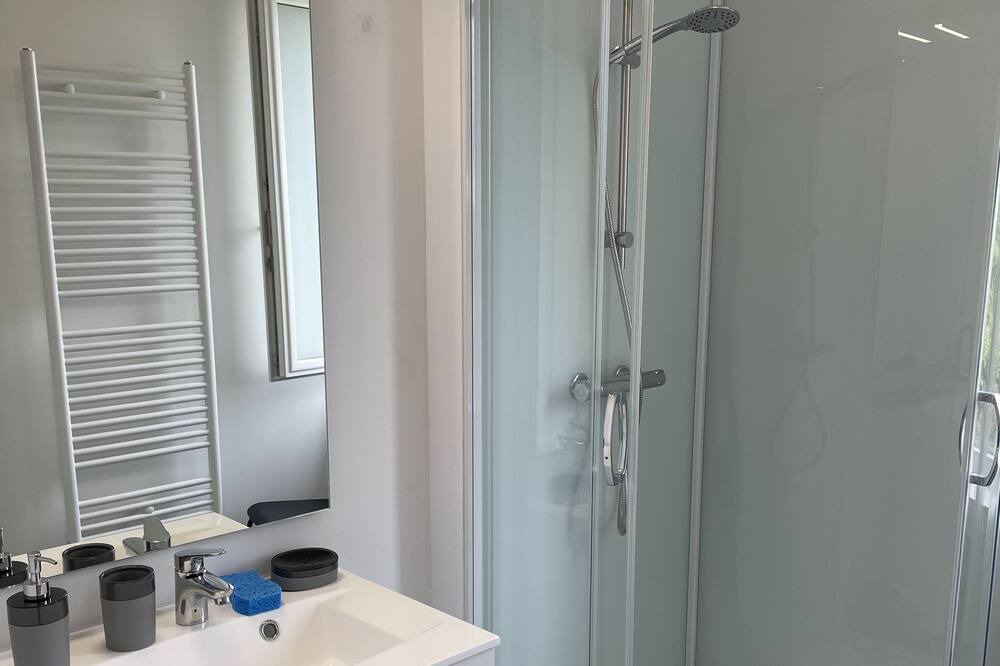 Photo of Bathroom in Tannay