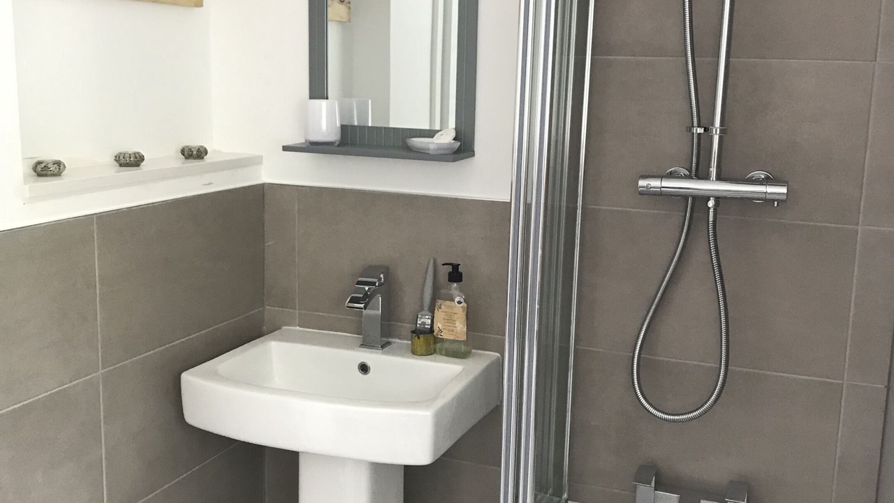 Photo of Bathroom in Millendreath