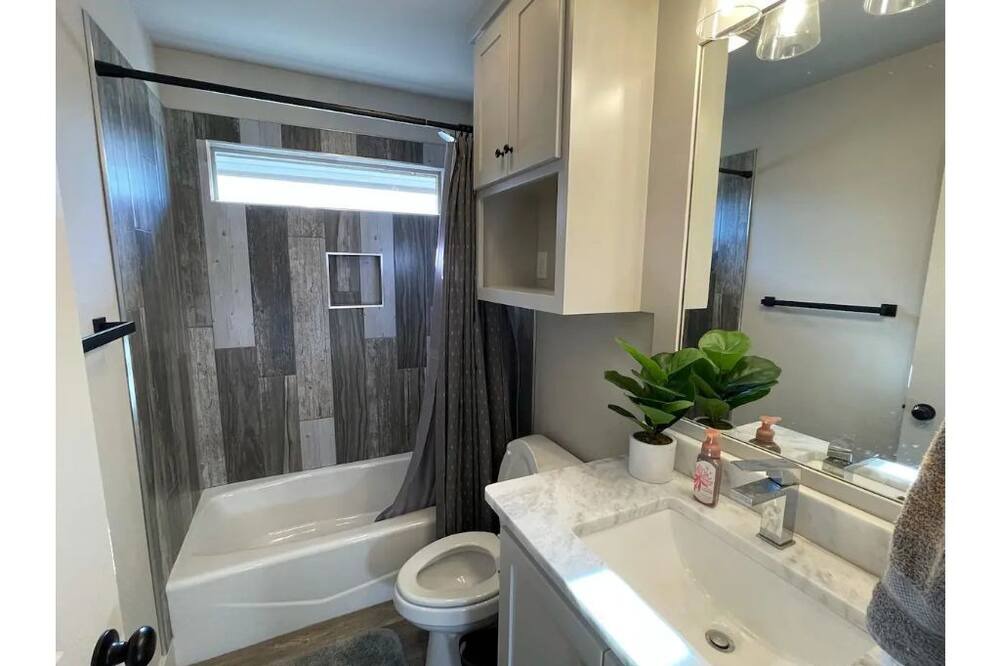 Photo of Bathroom in Lubbock
