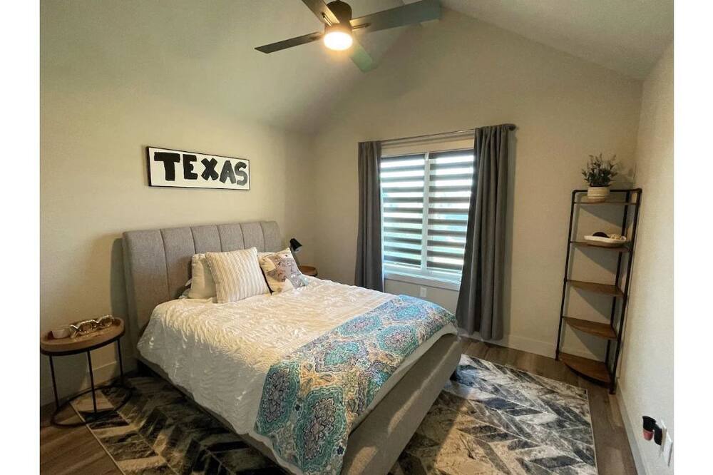 Photo of Bedroom in Lubbock