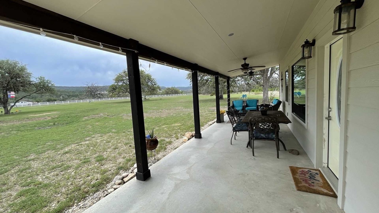 Photo of Patio Balcony in Tarpley