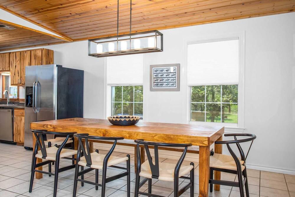 Photo of Bedroom in Pipe Creek