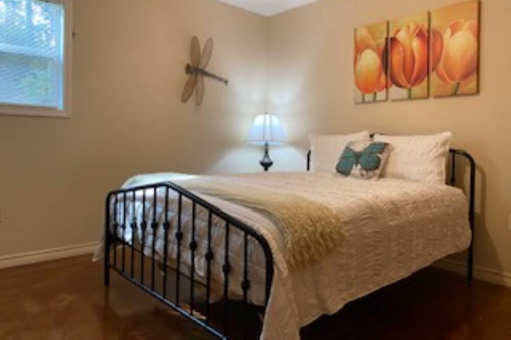 Photo of Bedroom in New Ulm