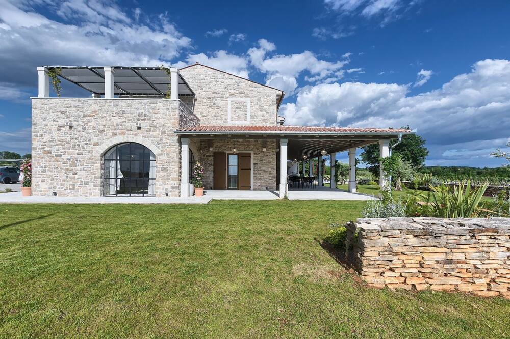 Photo of Outdoor in Finida