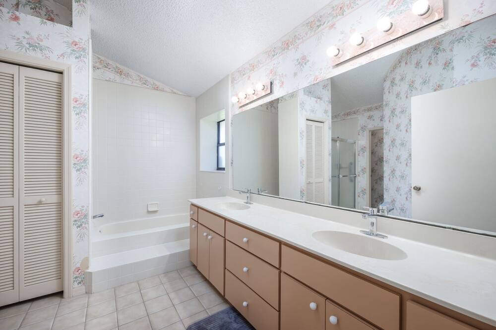 Photo of Bathroom in Indian Trails