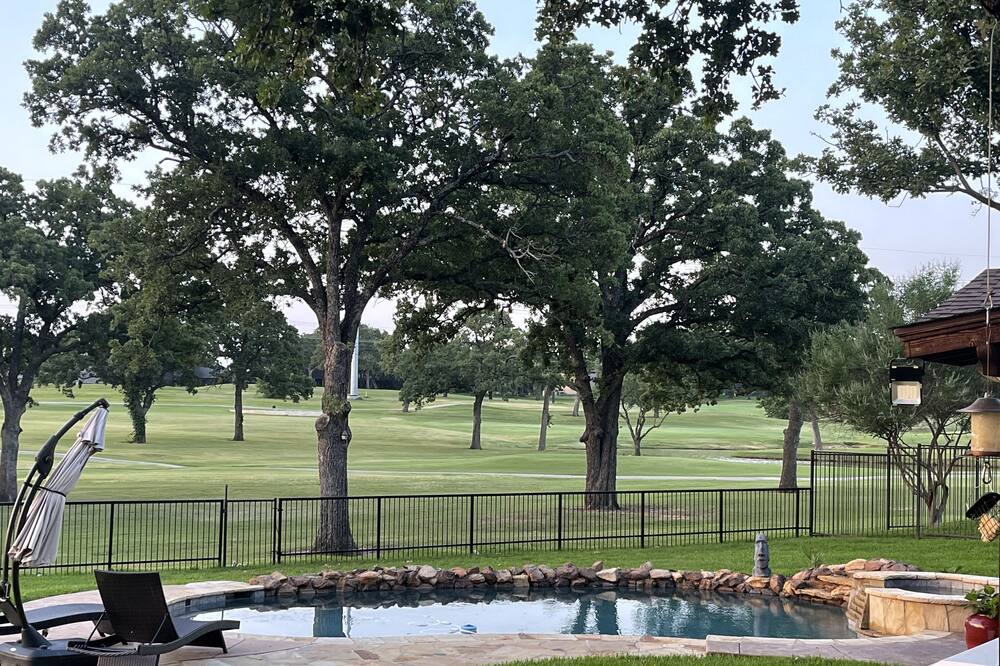 Photo of Outdoor in Corinth