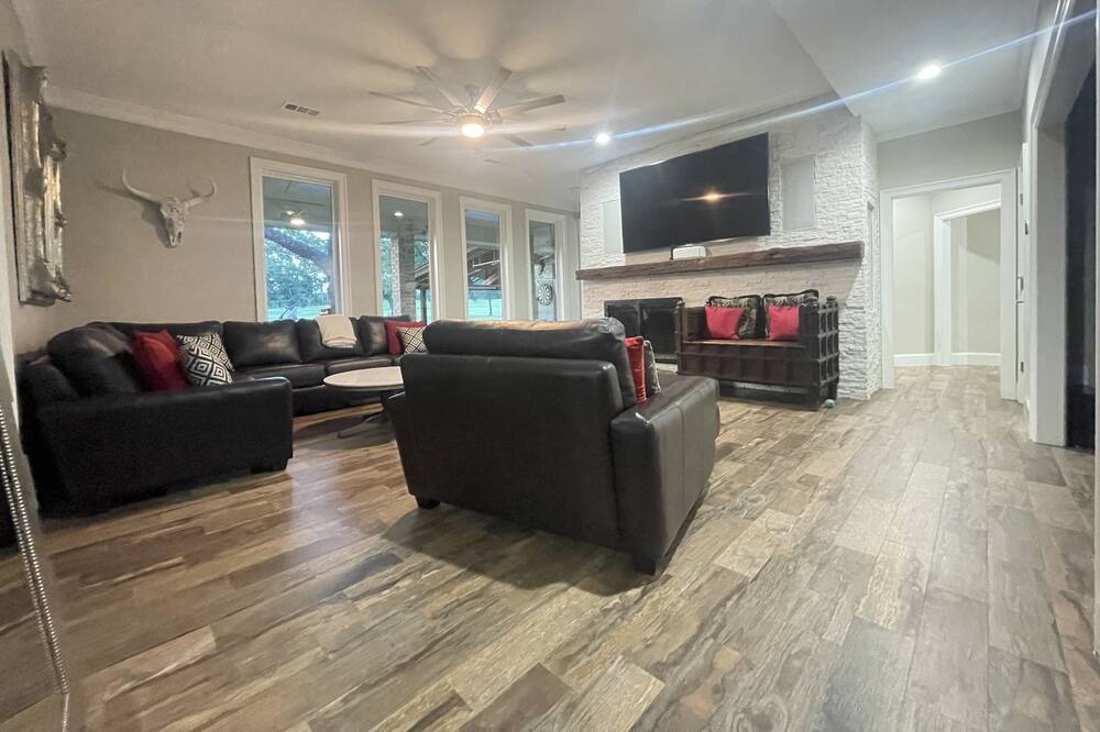 Photo of Livingroom in Corinth