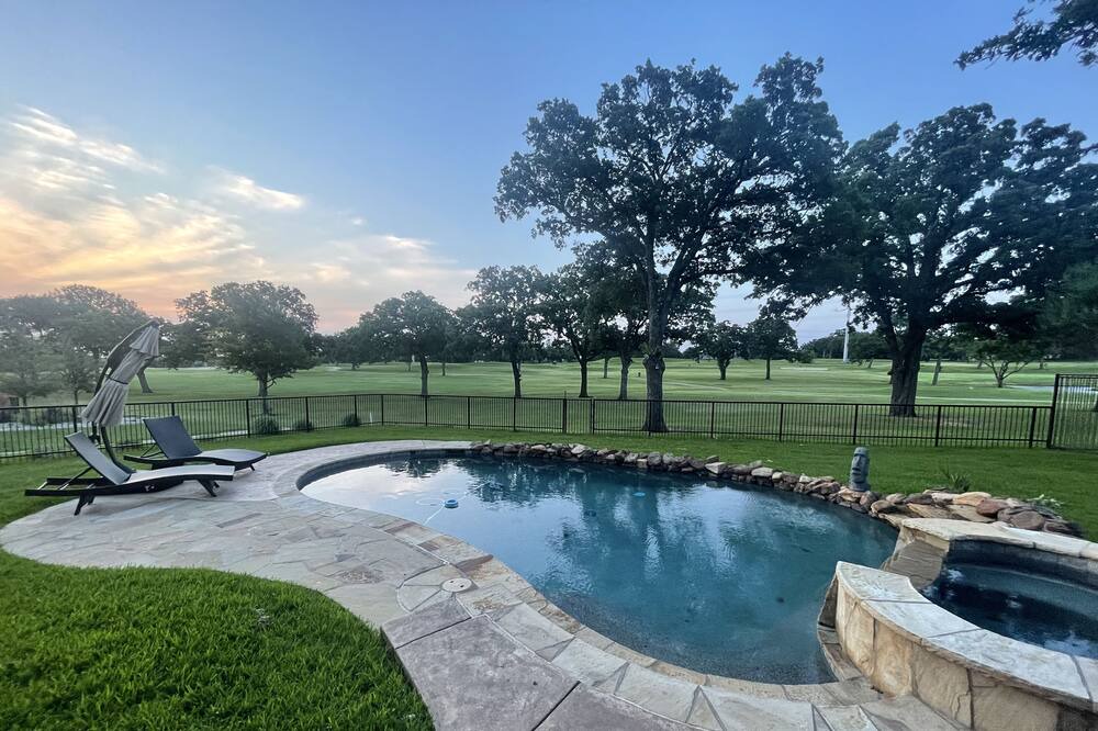 Photo of Outdoor in Corinth
