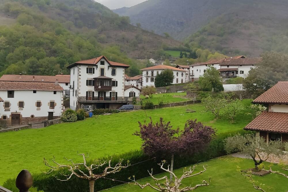 Photo of Outdoor in Ituren
