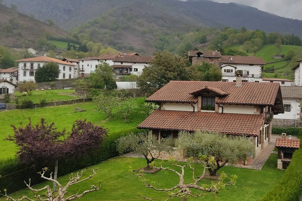 Photo of Outdoor in Ituren