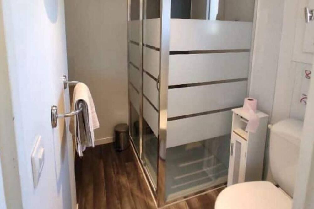 Photo of Bathroom in Causse-et-Diege