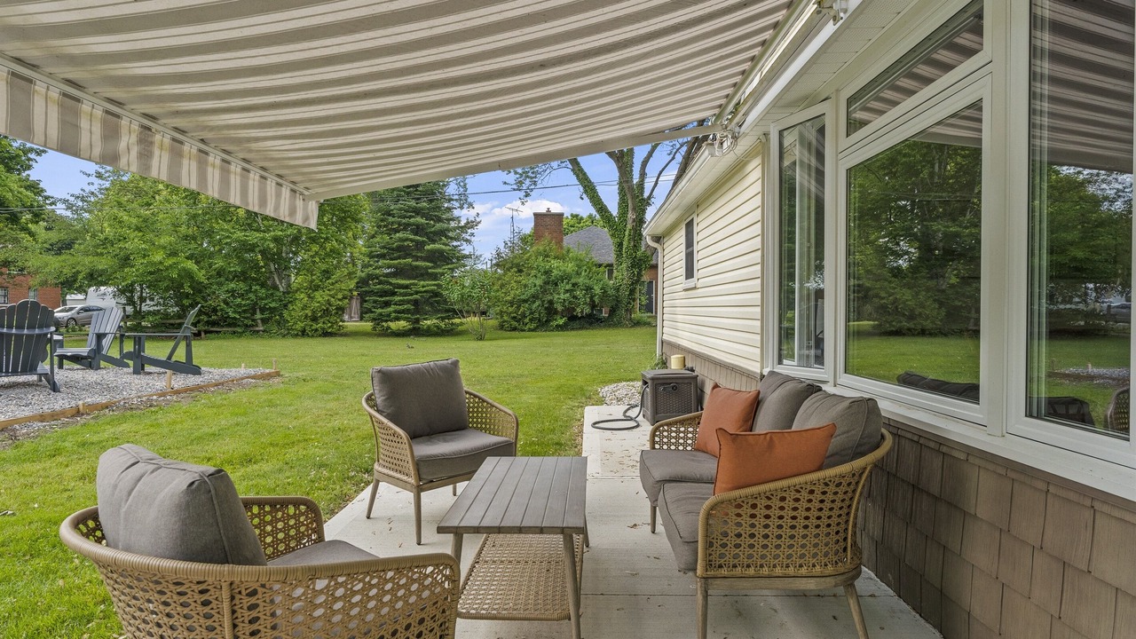 Photo of Patio Balcony in Town of Essex