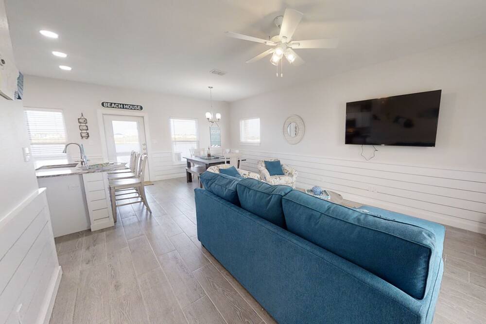 Photo of Livingroom in Corpus Christi