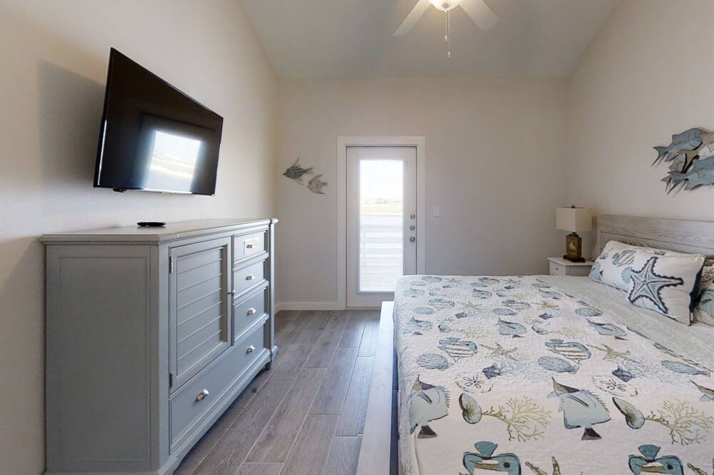 Photo of Bedroom in Corpus Christi