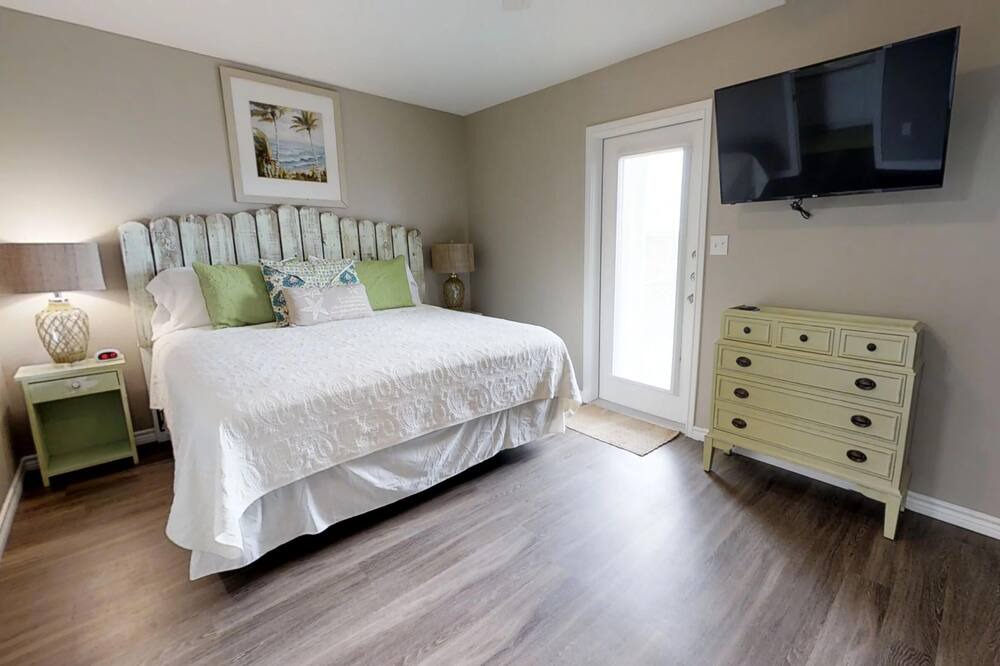 Photo of Bedroom in Corpus Christi