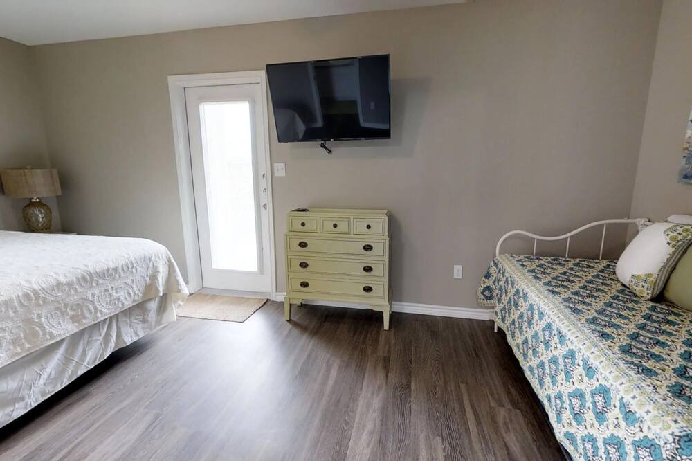 Photo of Bedroom in Corpus Christi