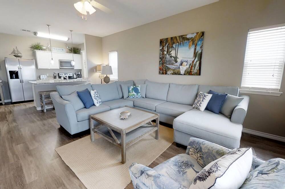 Photo of Livingroom in Corpus Christi