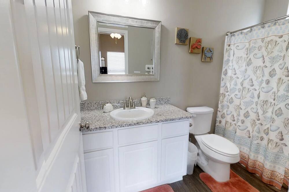 Photo of Bathroom in Corpus Christi