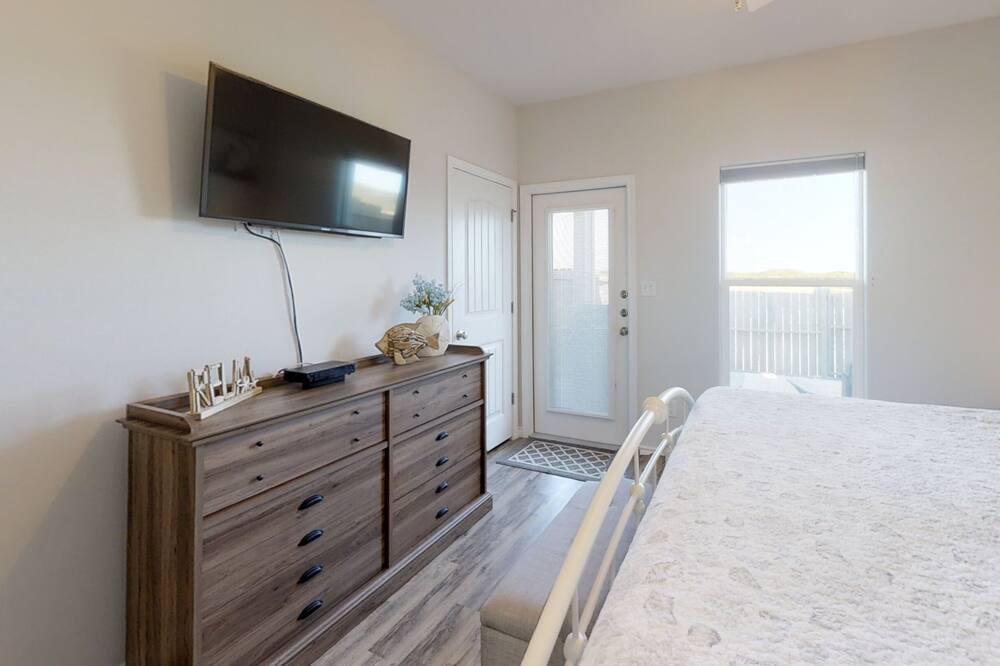 Photo of Bedroom in Corpus Christi