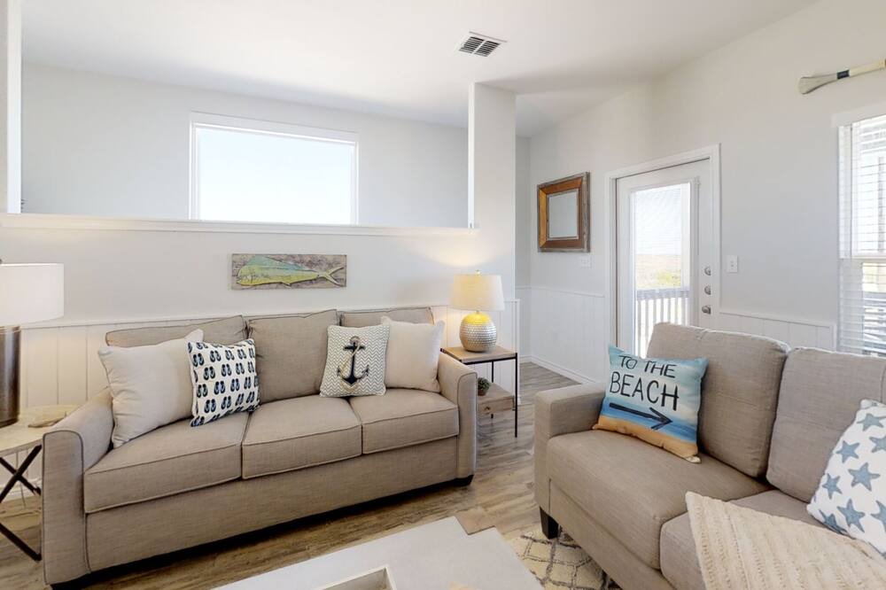 Photo of Livingroom in Corpus Christi