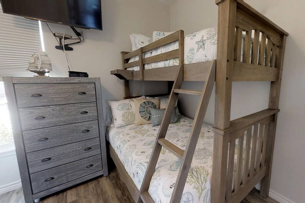Photo of Bedroom in Corpus Christi