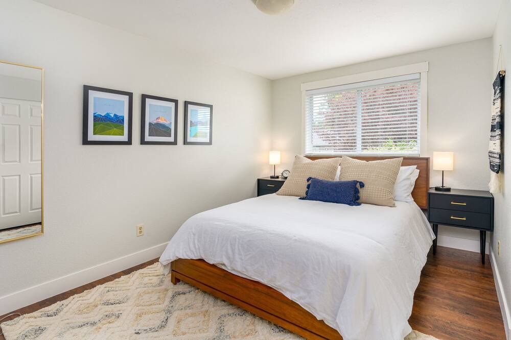 Photo of Bedroom in University Place