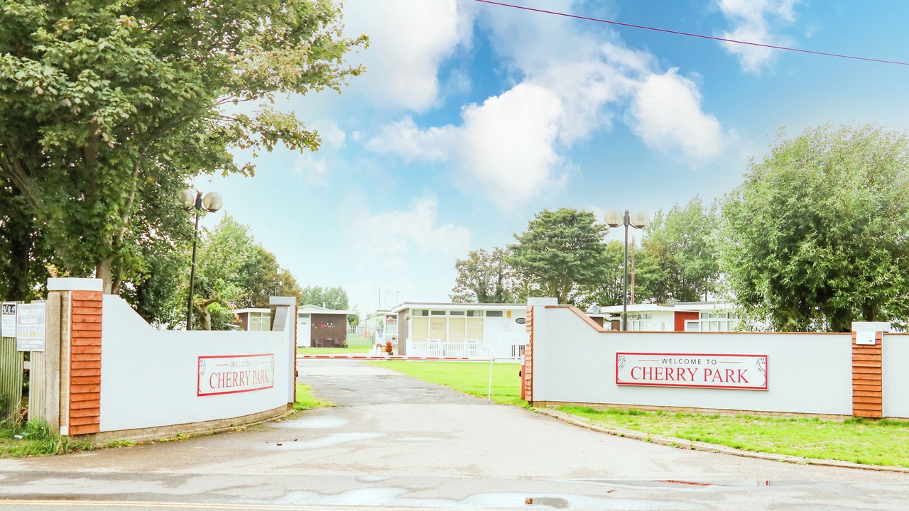 Photo of Others in Chapel Saint Leonards