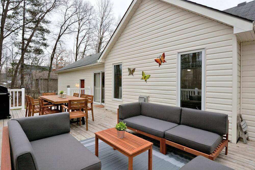 Photo of Patio Balcony in Lambton Shores