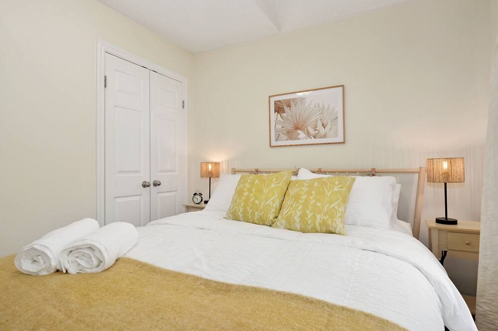 Photo of Bedroom in Lambton Shores
